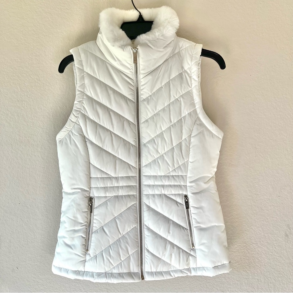 Elie Tahari Cream White Quilted Vest